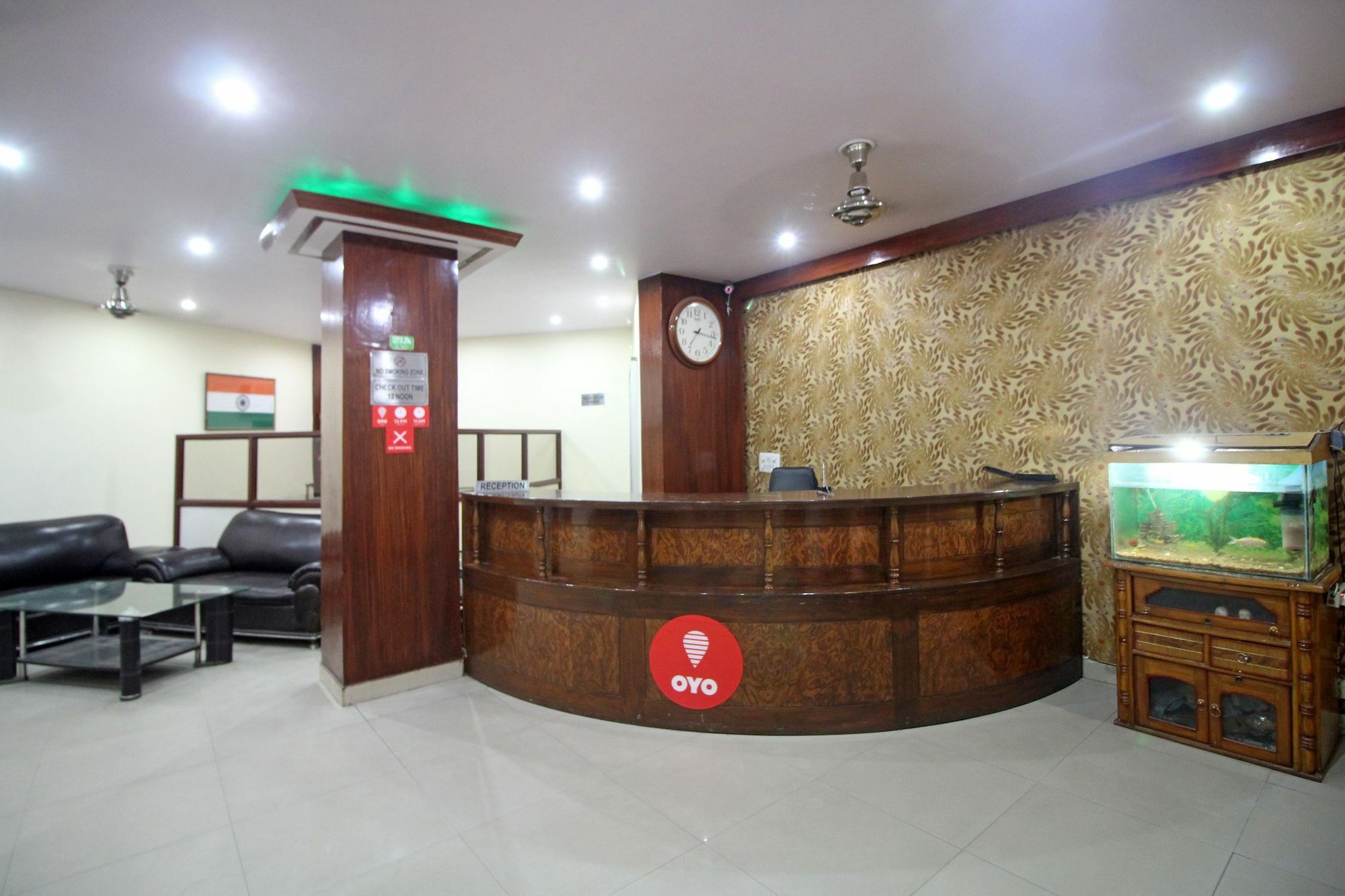 Super Hotel O Global Нью-Дели Экстерьер фото